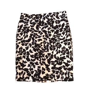 Loft White and Black Floral Pencil Skirt Size 10